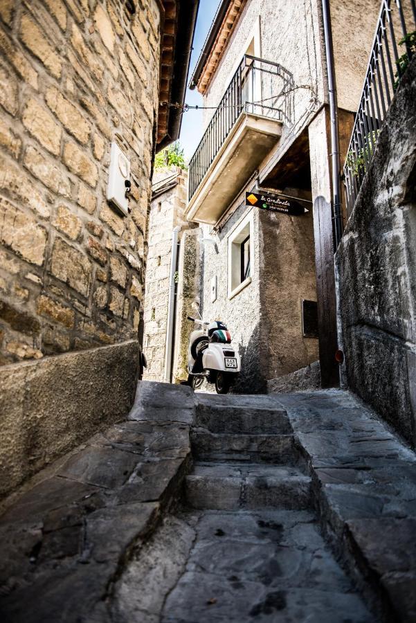 La Gradinata B&B Castelmezzano Luaran gambar